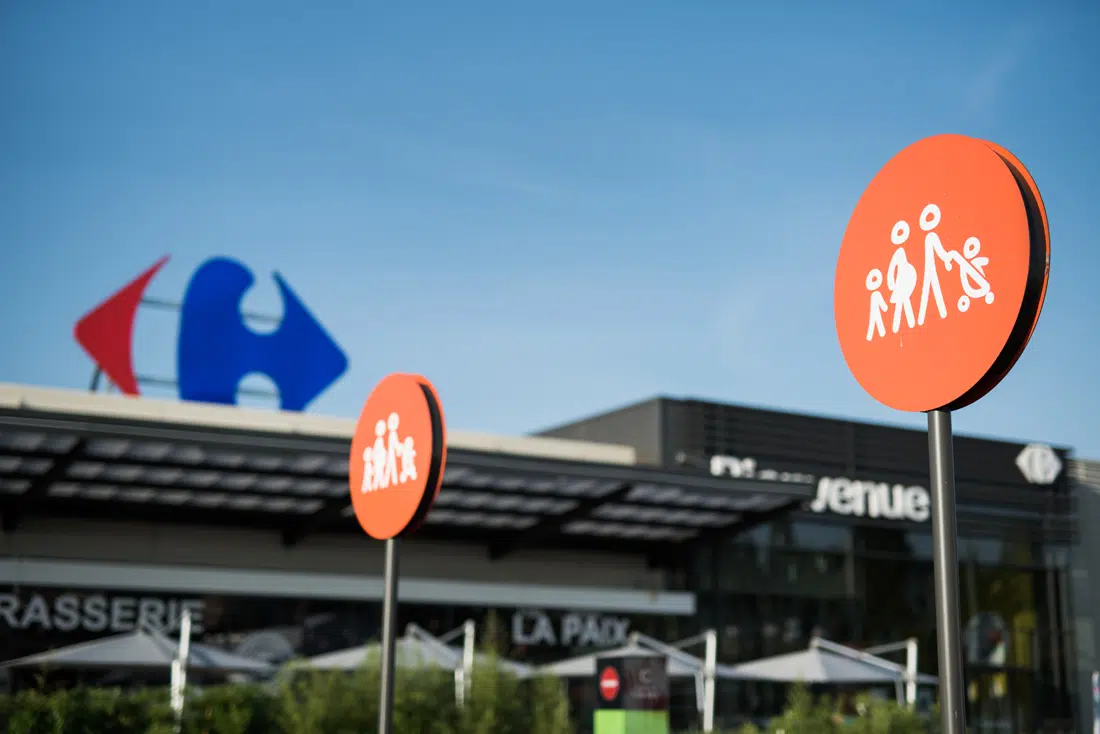 Photothèque communauté de commune Centre-commerciale-Les-Sayes-Carrefour-L'Isle-d'Abeau Photothèque communauté de commune Centre-commerciale-Les-Sayes-Carrefour-L'Isle-d'Abeau
